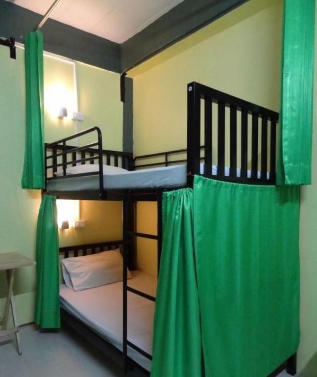 Hugs Guesthouse Koh Lanta Bagian luar foto