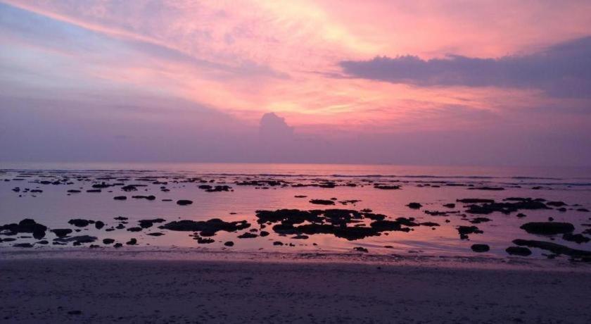 Hugs Guesthouse Koh Lanta Bagian luar foto