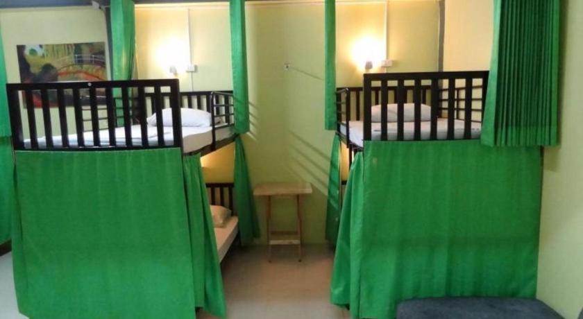 Hugs Guesthouse Koh Lanta Bagian luar foto
