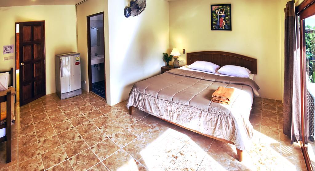 Hugs Guesthouse Koh Lanta Bagian luar foto
