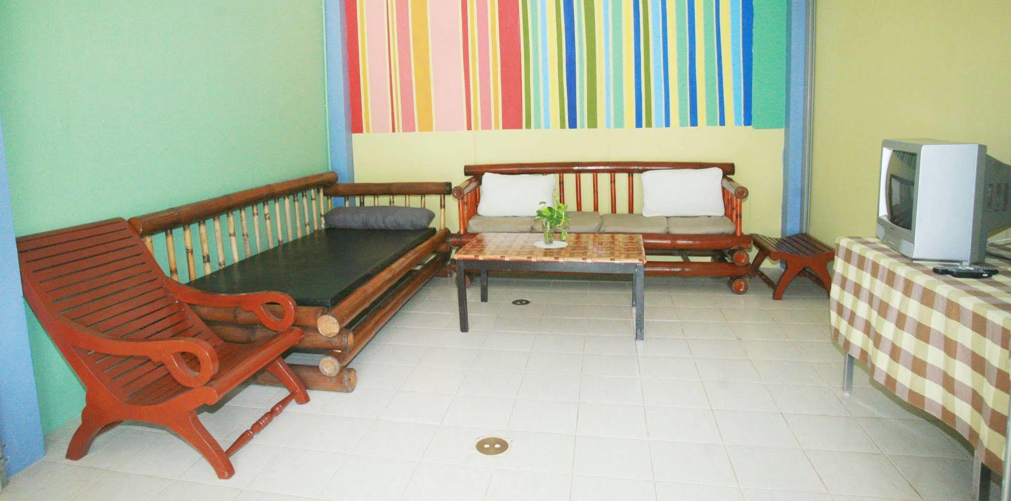 Hugs Guesthouse Koh Lanta Bagian luar foto